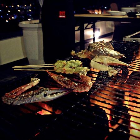 Biz Hotel Batam Nagoya Ngoại thất bức ảnh