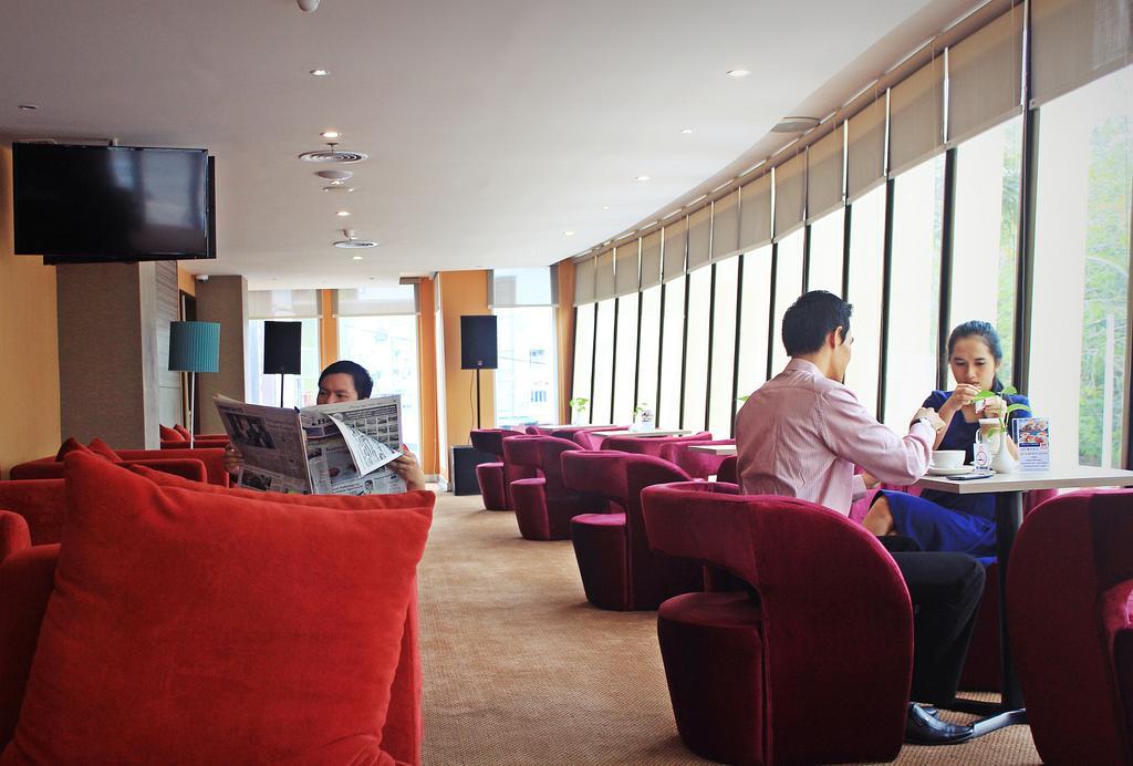 Biz Hotel Batam Nagoya Ngoại thất bức ảnh