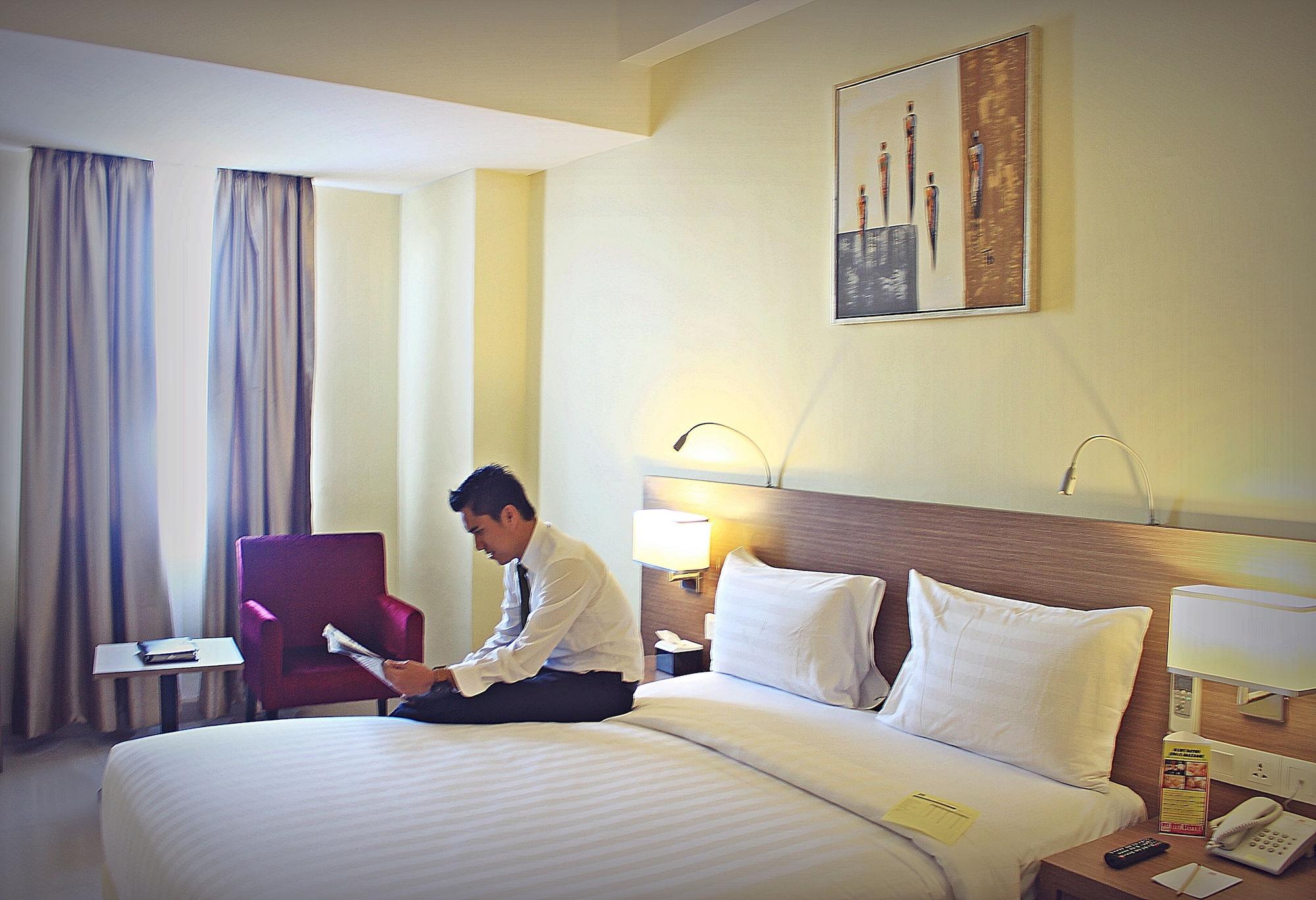 Biz Hotel Batam Nagoya Ngoại thất bức ảnh