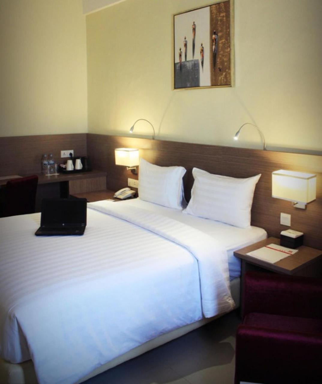 Biz Hotel Batam Nagoya Ngoại thất bức ảnh