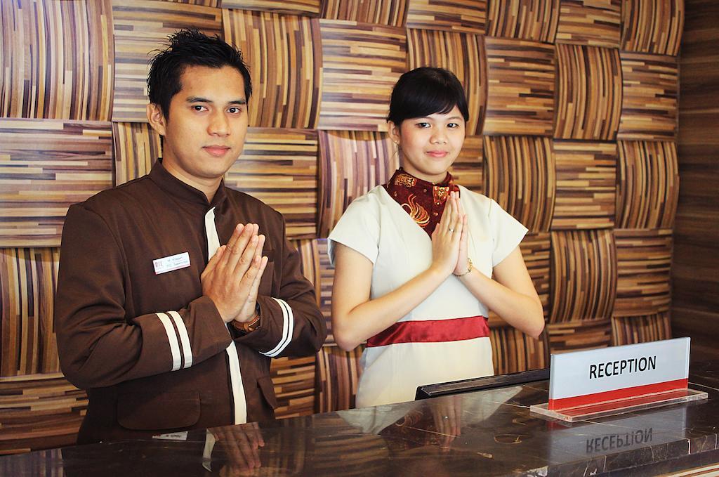 Biz Hotel Batam Nagoya Ngoại thất bức ảnh